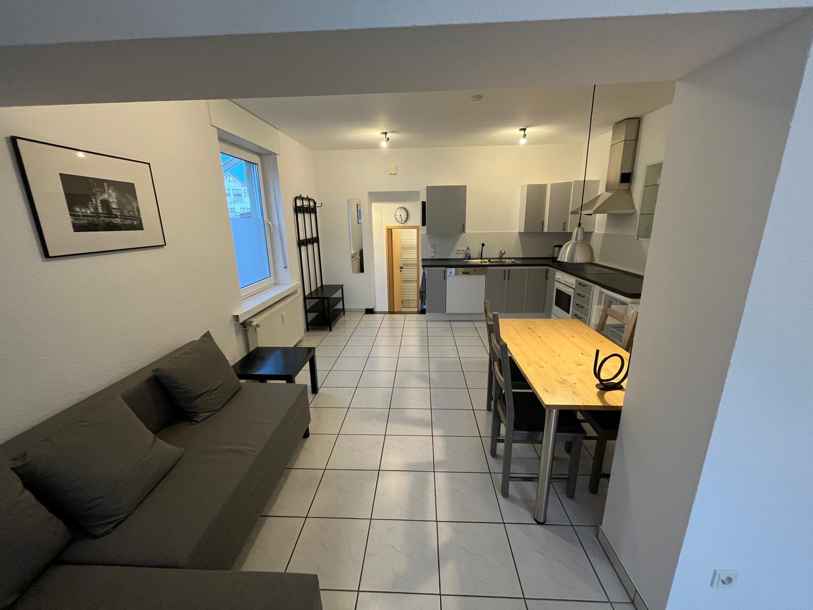 Gemütliche Sitzecke mit Couch